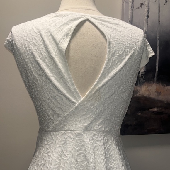 Torrid white lace dress - Picture 6 of 9